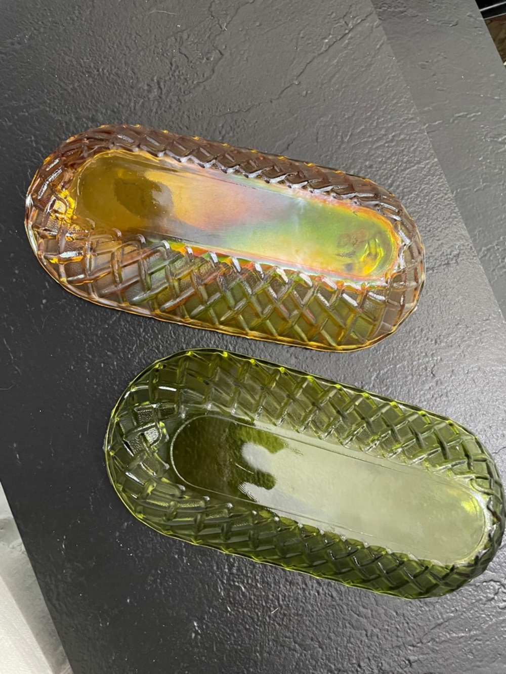 Indiana Glass Iridescent and Green Oblong Snack Dishes No cracks or chips - Picture 3 of 8